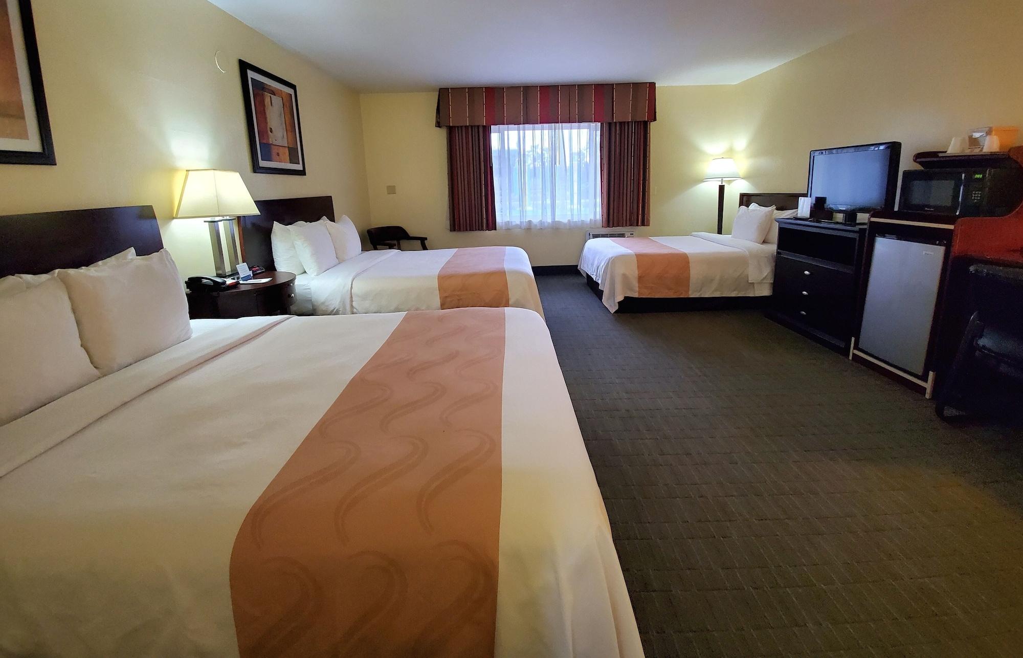 Quality Inn & Suites Anaheim At The Park Exterior foto
