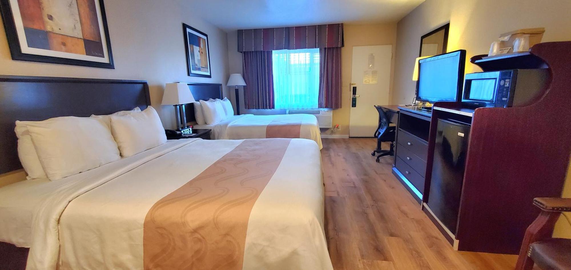 Quality Inn & Suites Anaheim At The Park Exterior foto